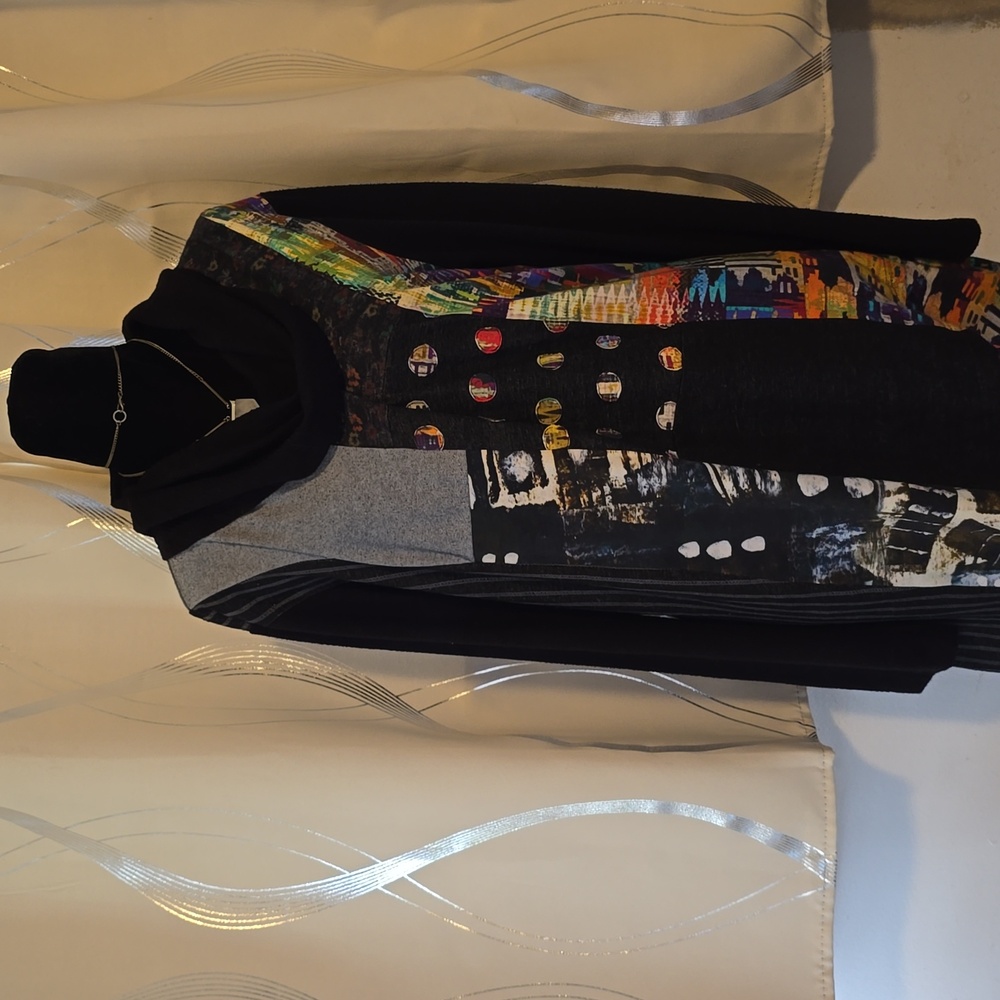 Multicolor Patchwork Long Sleeve Top - Picture 9 of 9